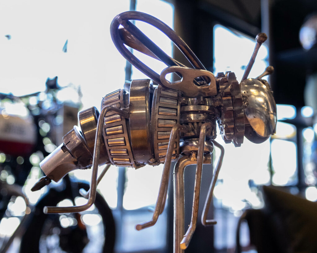 abeille mécanique décoration